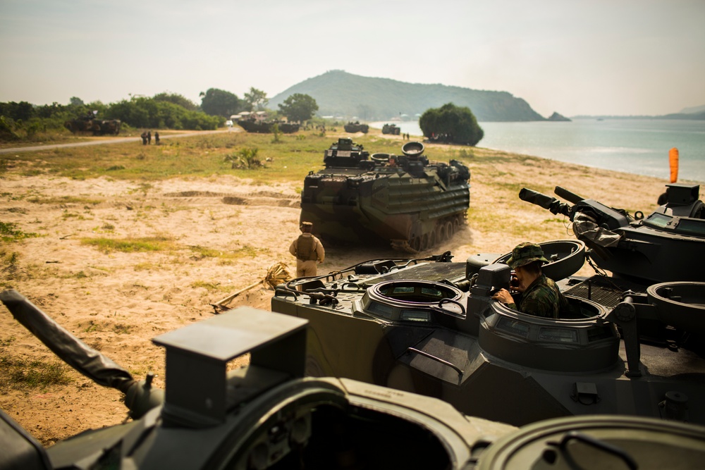 Service Members Participate in an Amphibious Capabilities Demonstration During Cobra Gold 2016