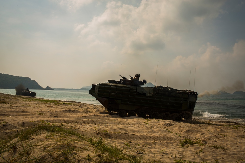 Multinational Service Members Participate in an Amphibious Capabilities Demonstration During Cobra Gold 2016