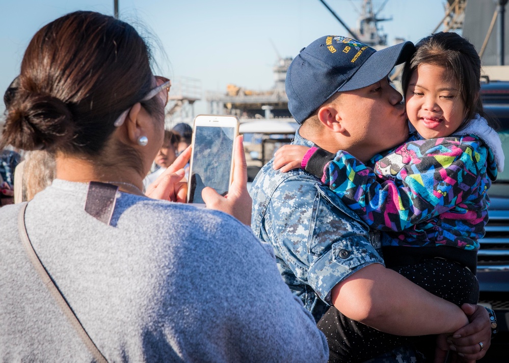 USS New Orleans departs San Diego