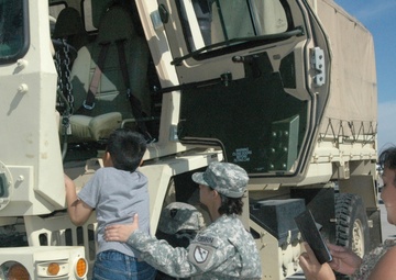 Texas Guardsmen support Washington's birthday celebration
