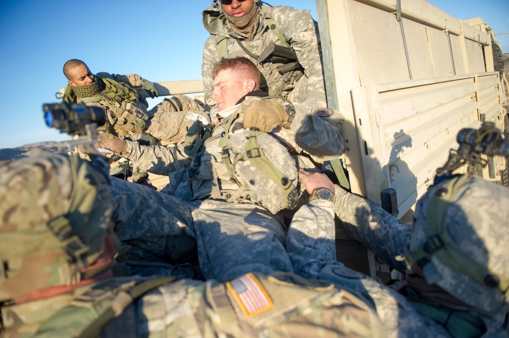 Brave Rifles Soldiers evacuate casualty