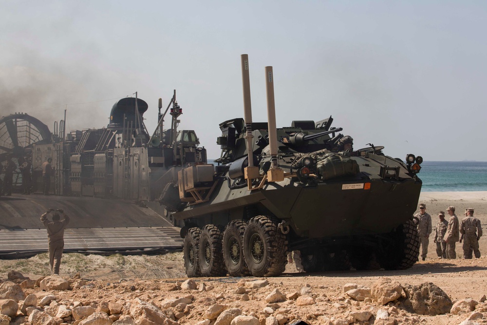 26th MEU Marines conduct amphibious landing during training exercise