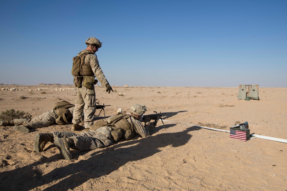 26th MEU Marines conduct machine gun range during training exercise