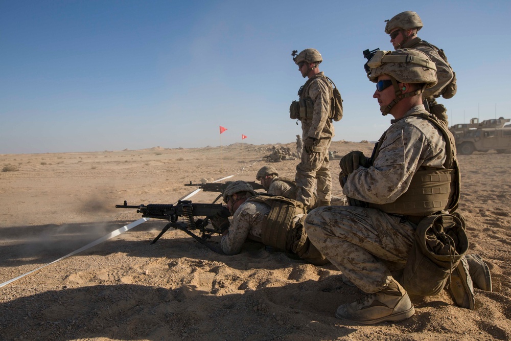 26th MEU Marines conduct machine gun range during training exercise