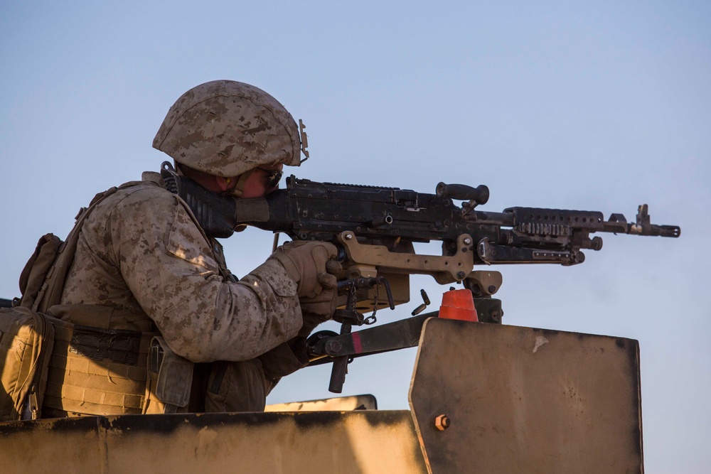 26th MEU Marines conduct machine gun range during training exercise