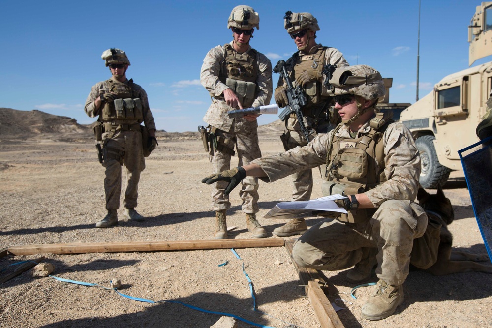 26th MEU LE Marines conduct convoy training while deployed to 5th Fleet area of operation