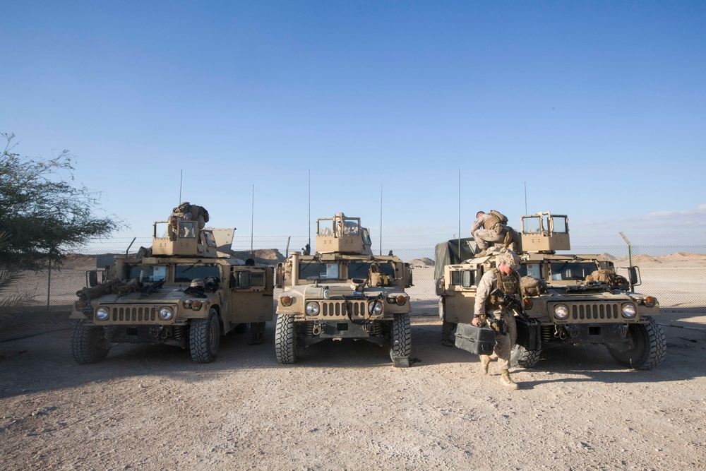 26th MEU LE Marines conduct convoy training while deployed to 5th Fleet area of operation