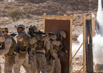 26th MEU Marines conduct Demolition Range during training exercise