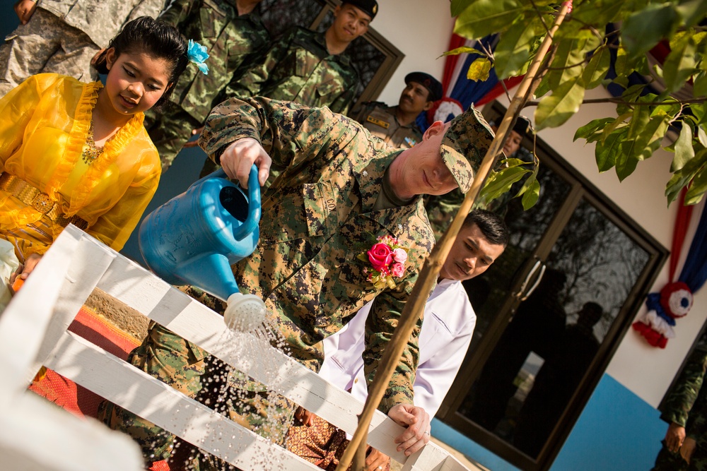 Cobra Gold 2016 Participants Attend the Ban Raj Bum Roong Dedication Ceremony