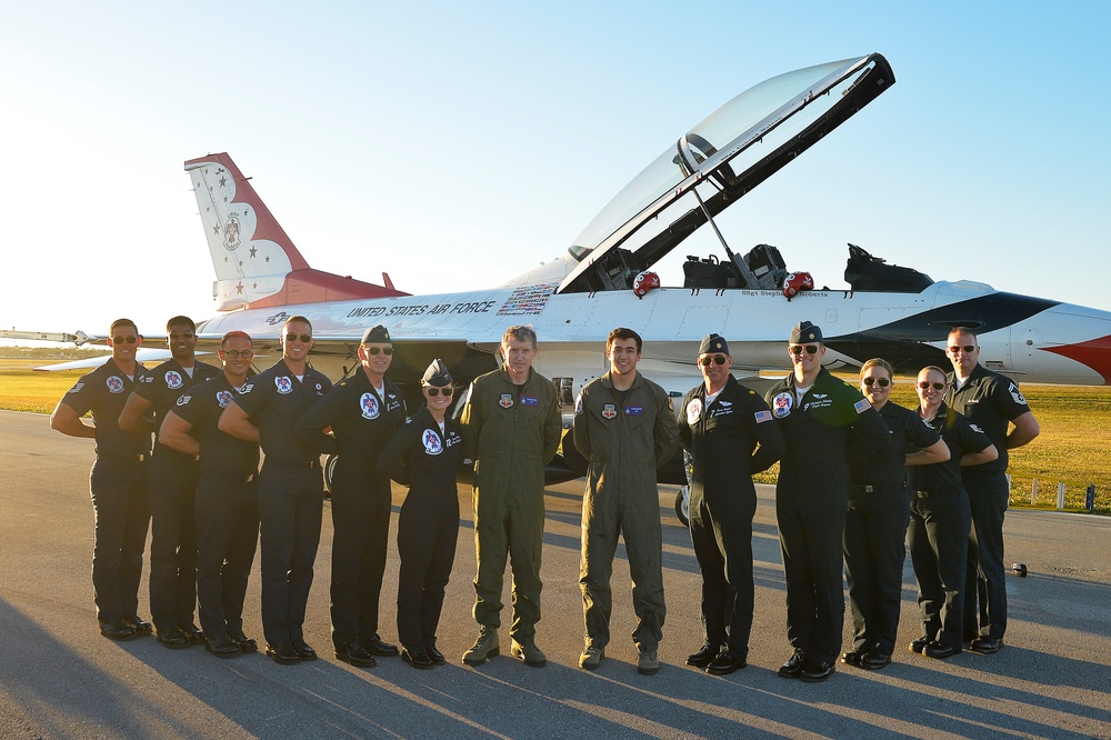 Thunderbirds fly Bill and Chase Elliott