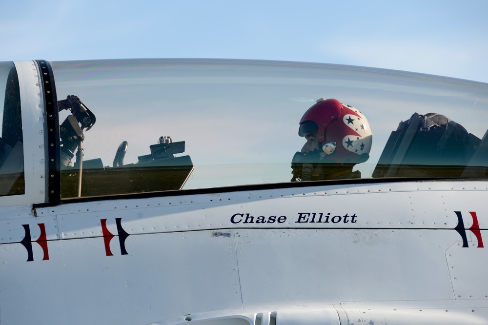 Thunderbirds fly Bill and Chase Elliott