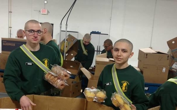 Michigan Youth Challenge cadets help Flint food bank