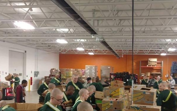 Michigan Youth Challenge cadets help Flint food bank