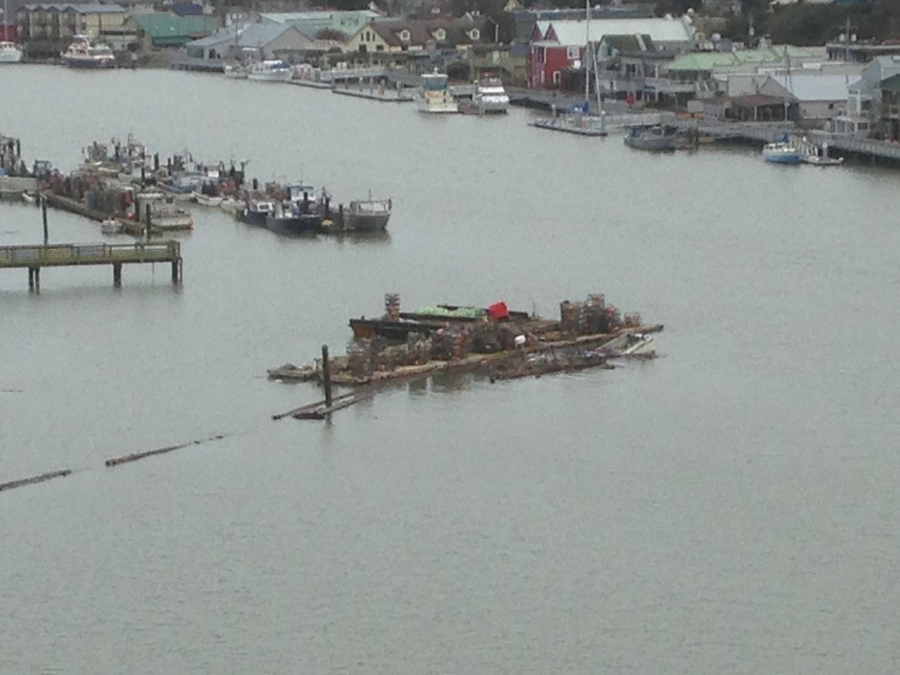 Coast Guard, partner agencies respond to sunken vessel near La Conner, Wash.