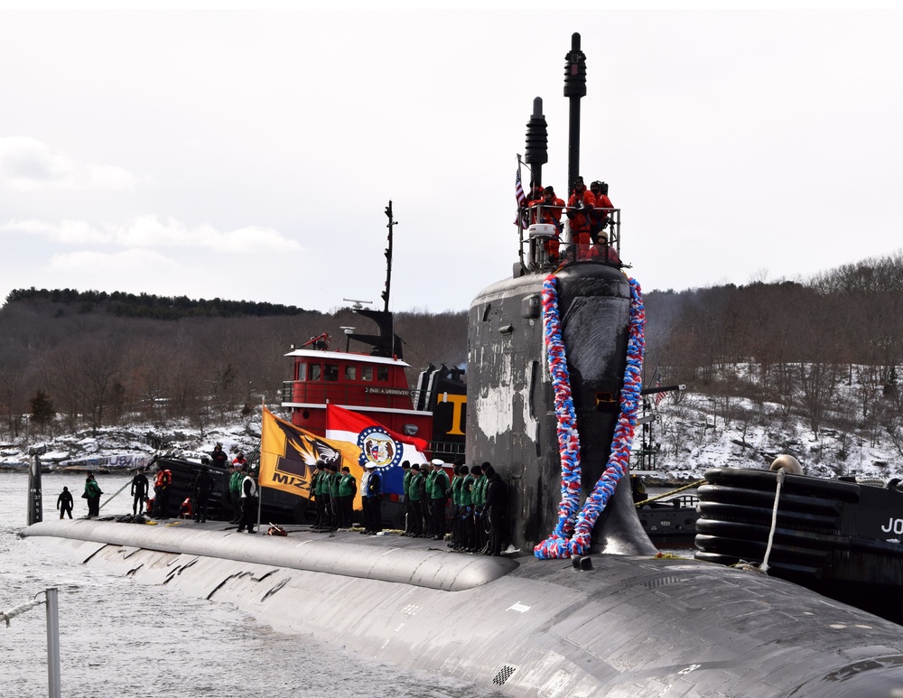 USS Missouri returns