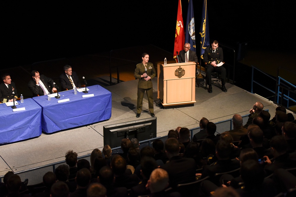 Astronaut Maj. Mann visits US Naval Academy