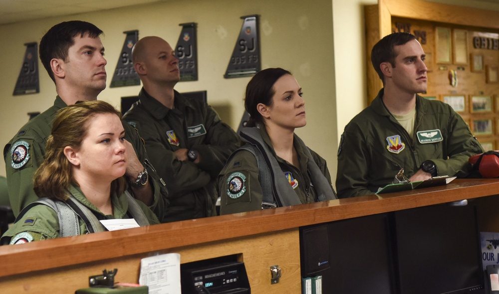 335th FS, 4th AMXS spouses receive unique Strike Eagle opportunity