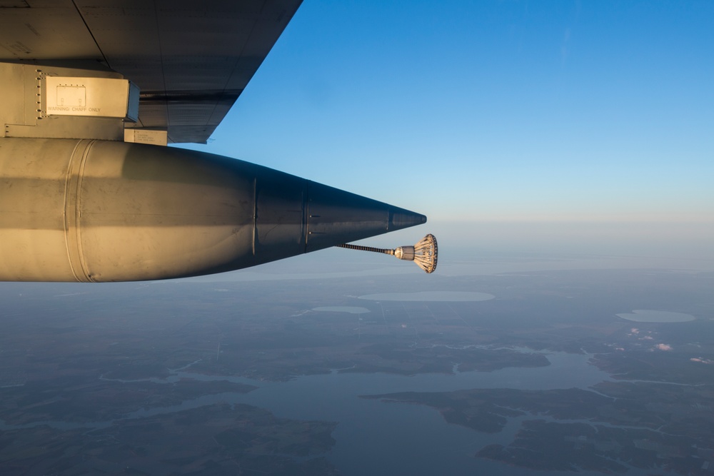 VMGR-252 conducts Aerial Refuel Training