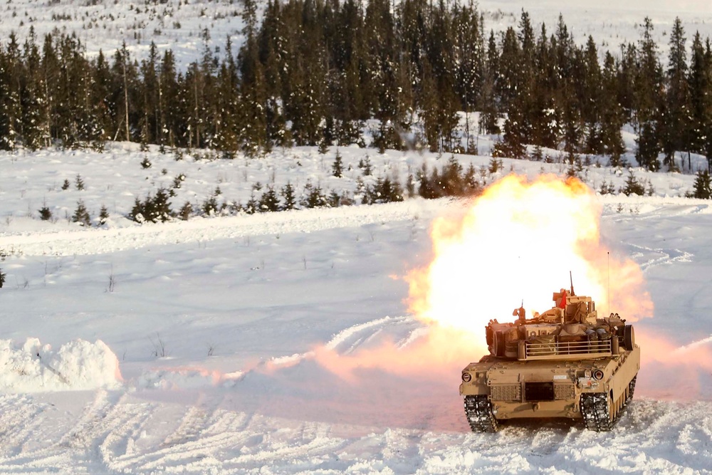 Combined arms and combined forces: U.S. Marines and Norwegian Army take to the firing line