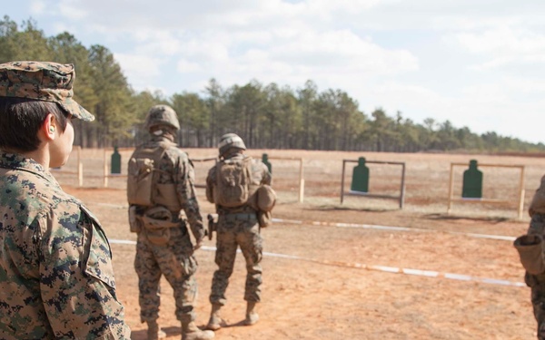 FET Team Leads Combat Marksmanship for 22nd MEU