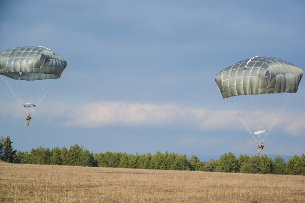 DVIDS Images 4319 Black Hawk jump [Image 7 of 12]