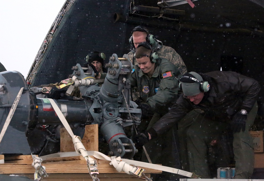 Condors’ heavy helicopters lift Cold Response air support capabilities