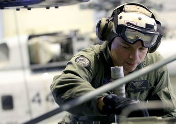 Condors’ heavy helicopters lift Cold Response air support capabilities