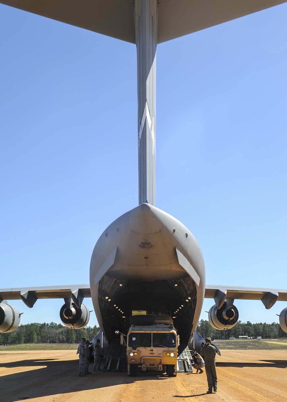 C-17 offloads at Green Flag