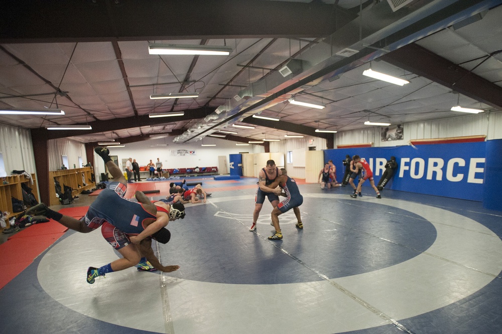 Air Force wrestling team takes to the mat at JBMDL