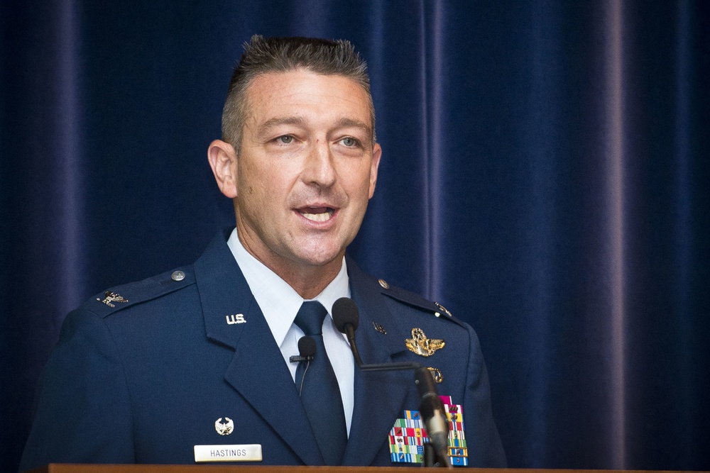 Hastings takes command at ACSC