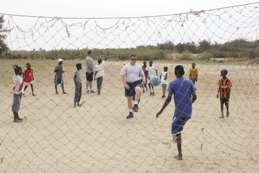 Airman shares love of sports with Senegalese children