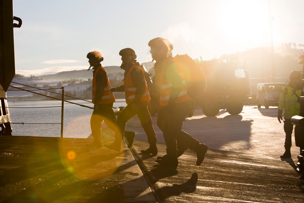 Norwegian port offload