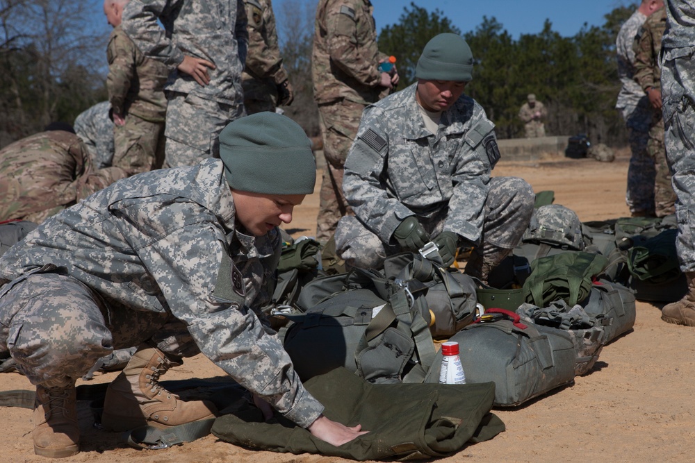 Paratroopers prepare for proficiency jump