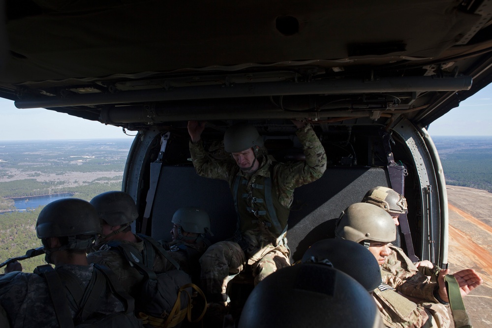 US Army paratroopers train at Camp Mackall