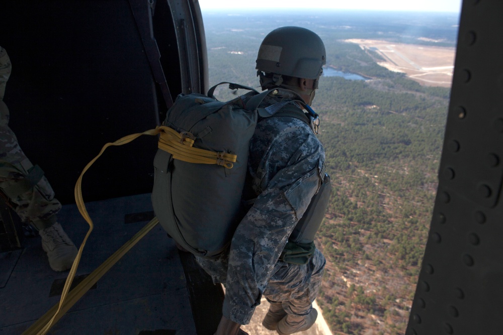 US Army paratroopers train at Camp Mackall