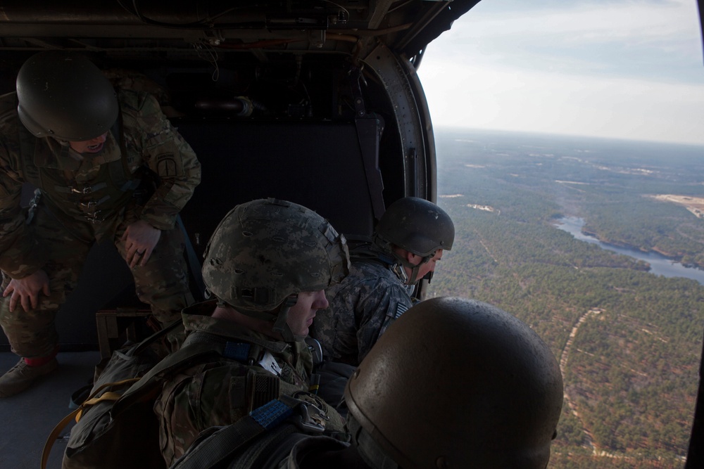 US Army paratroopers train at Camp Mackall