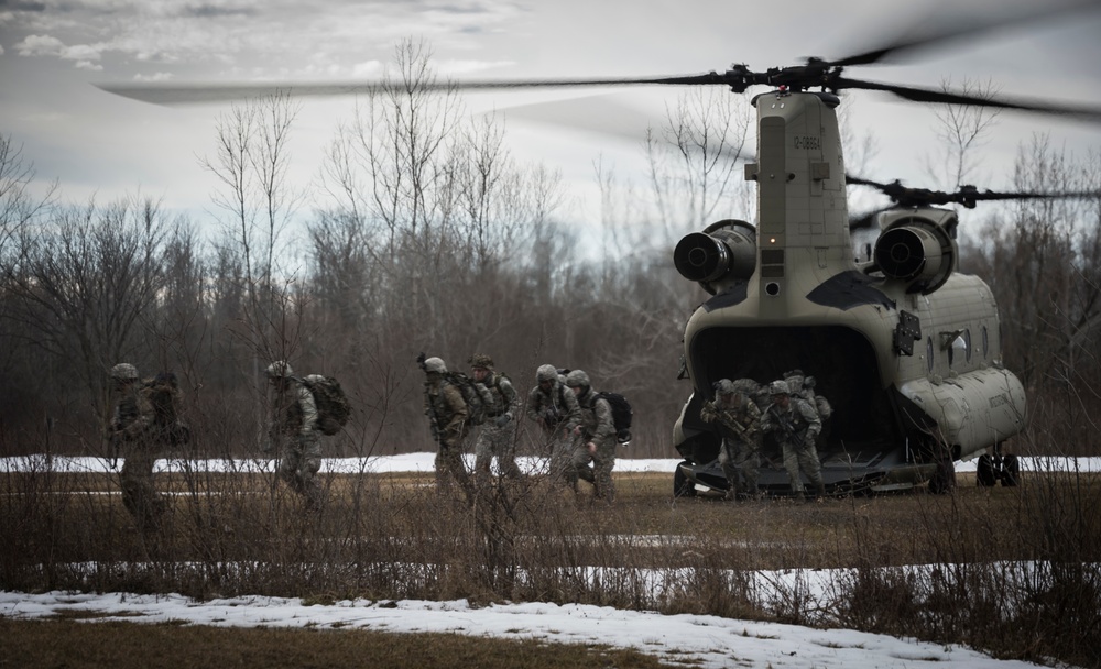 Cavalry troops conduct urban training