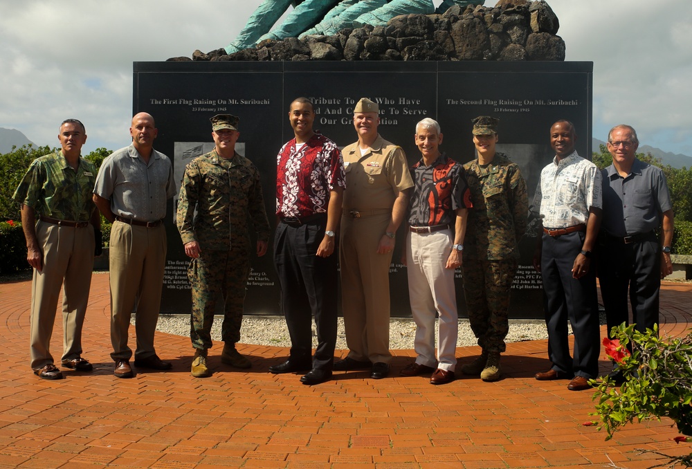 Assistant Secretary of the Navy visits MCB Hawaii