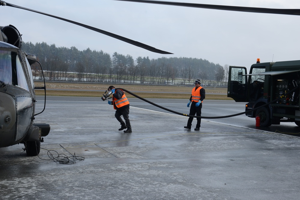 173rd AB 4-319 AFAR UH-60 Black Hawk airborne operation