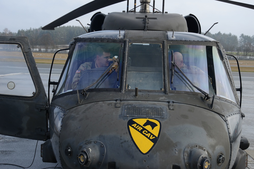 173rd AB 4-319 AFAR UH-60 Black Hawk airborne operation