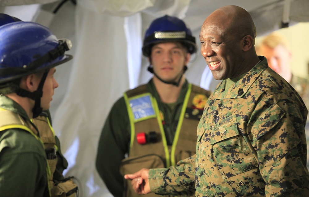 18th Sergeant Major of the Marine Corps visits CBIRF