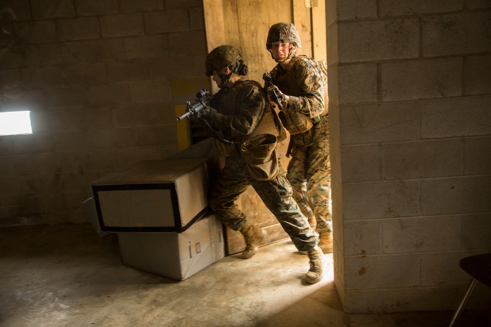 22nd MEU Female Engagement Team Learns Urban Operations