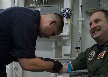USS Bonhomme Richard sailors participate in the Walking Blood Bank