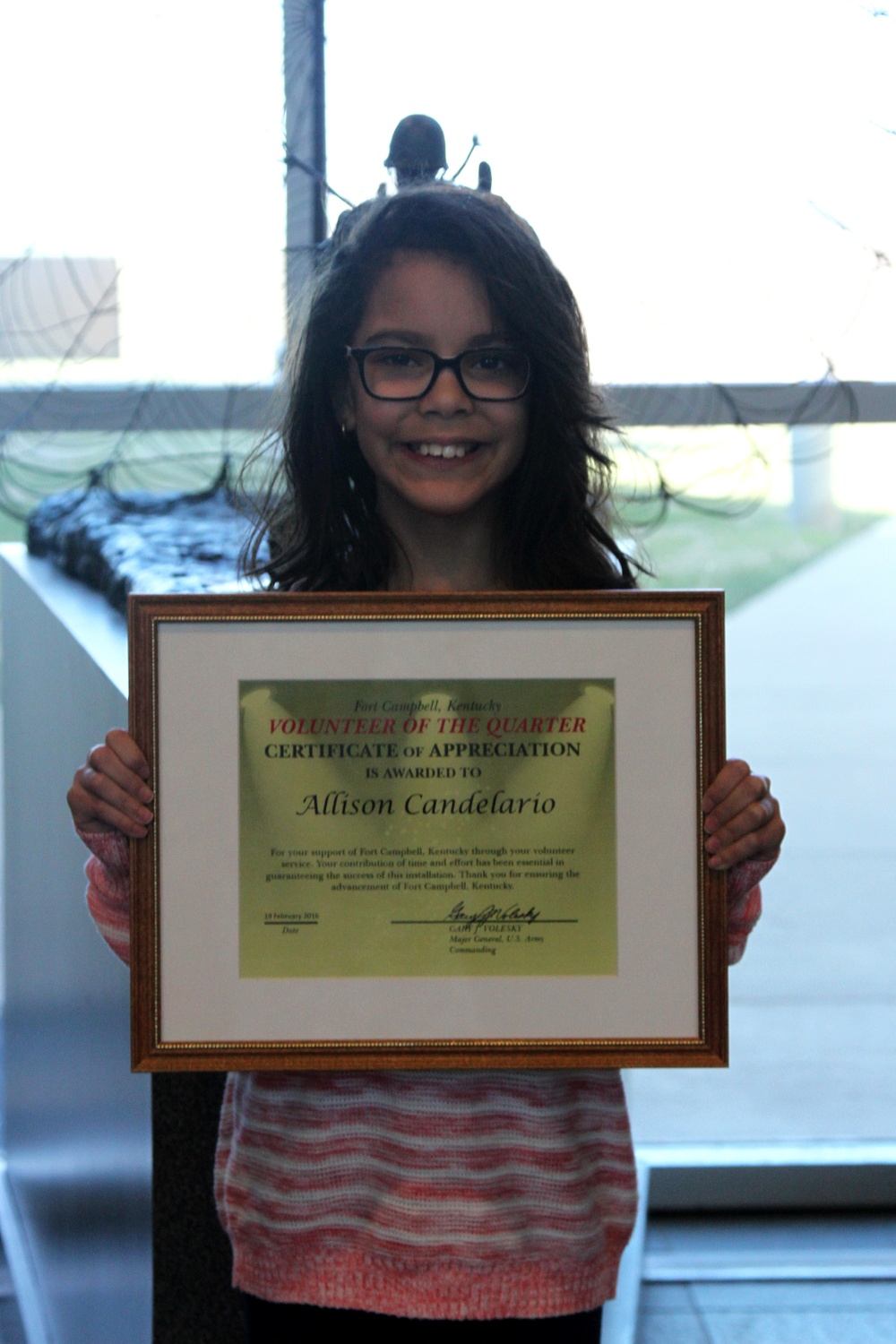 Fourth grade 'Lifeliner' receives award