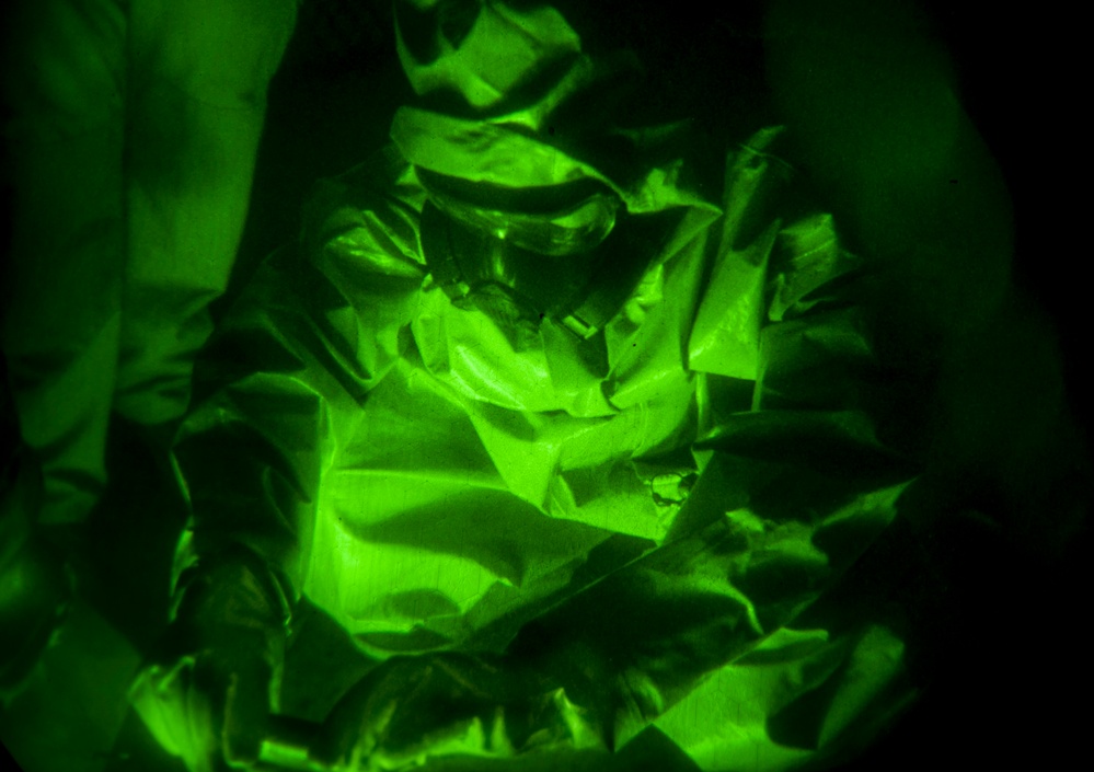 Soldiers train in chemical detection