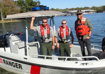LoCash Promotes Water Safety with “I Love This Life Jacket” Message