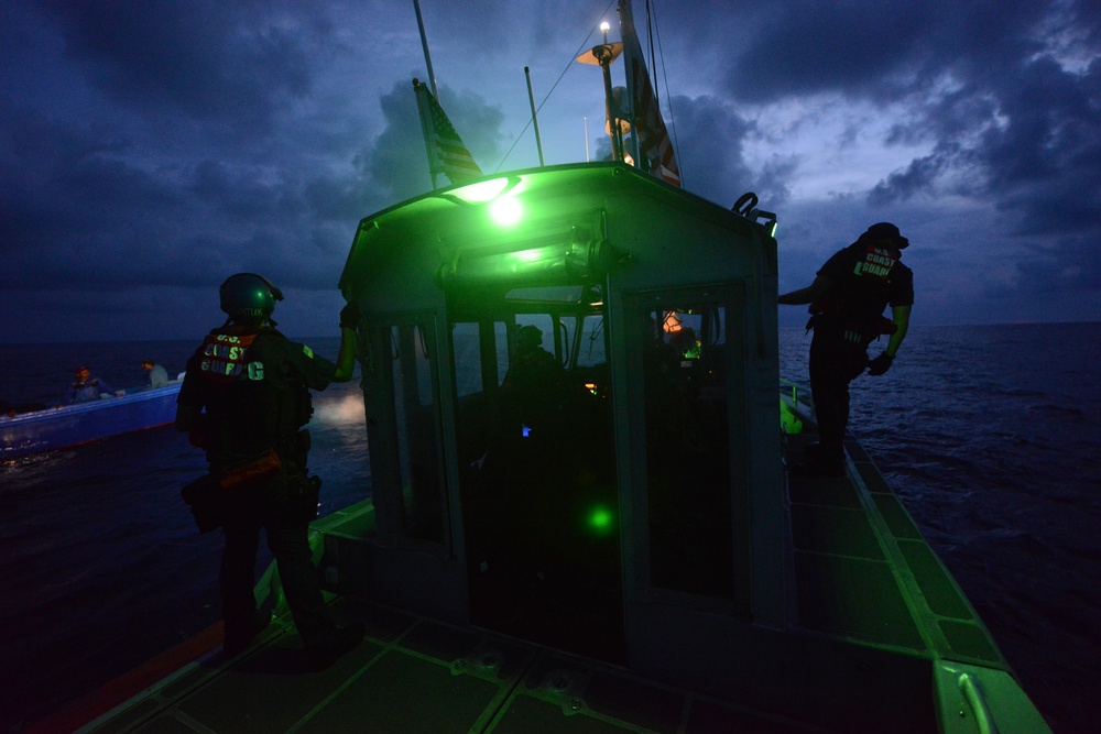 USCGC Stratton conducts boardings in Eastern Pacific