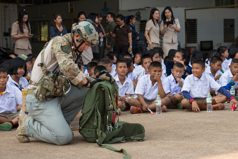 353rd SOG volunteers at local schools for Cobra Gold 16