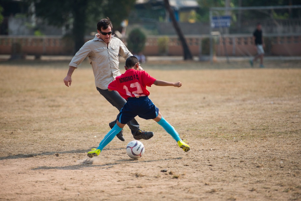 353rd SOG volunteers at local schools for Cobra Gold 16