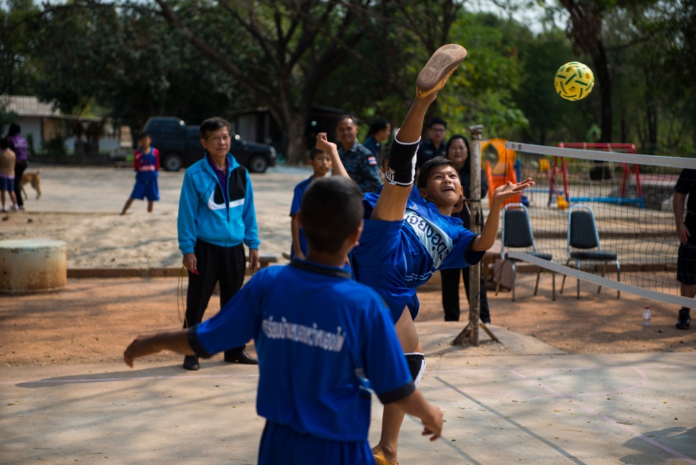 353rd SOG volunteers at local schools for Cobra Gold 16
